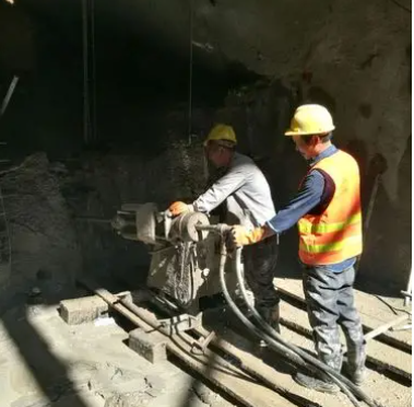 天涯镇水下抗分散灌浆料特点 水下不分散注浆料介绍