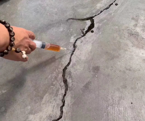 天涯镇混凝土裂缝修补技术详解​